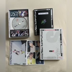 Stray Kids Go Live Red Version Album (with inclusions)